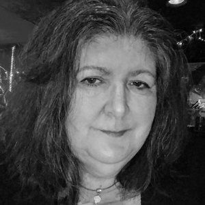 Meet your Posher, Carla